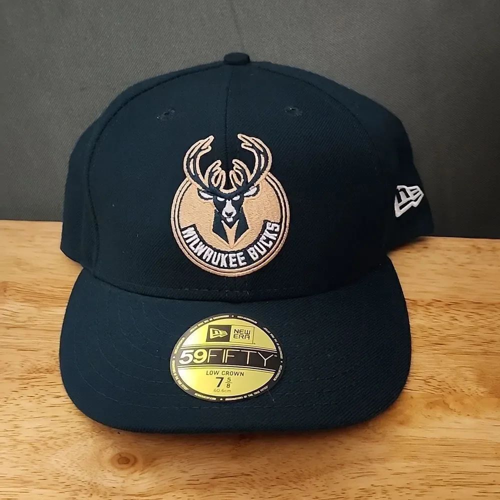 New Era Milwaukee Bucks 7 5/8 Fitted Hat - New